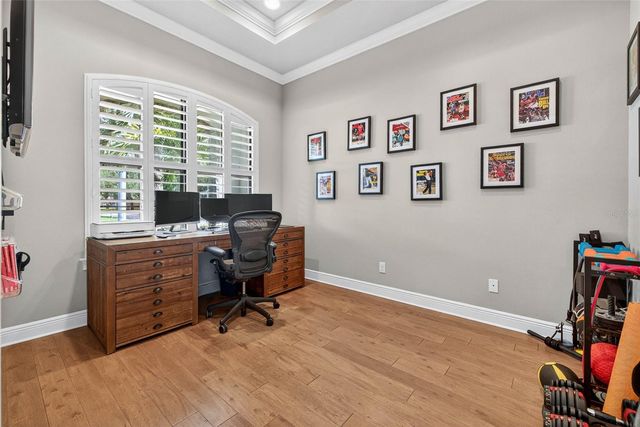 3702 W SAN LUIS STREET, Tampa, FL 33629