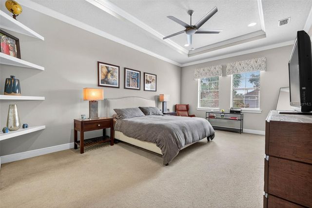 3702 W SAN LUIS STREET, Tampa, FL 33629