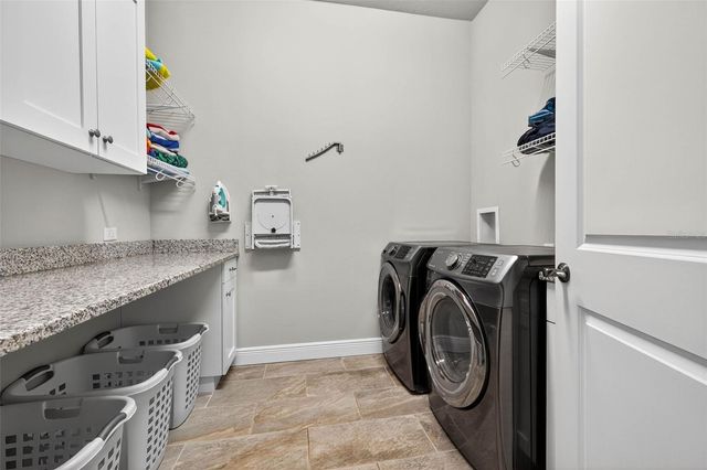 3702 W SAN LUIS STREET, Tampa, FL 33629