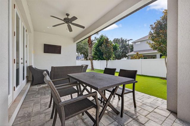 3702 W SAN LUIS STREET, Tampa, FL 33629