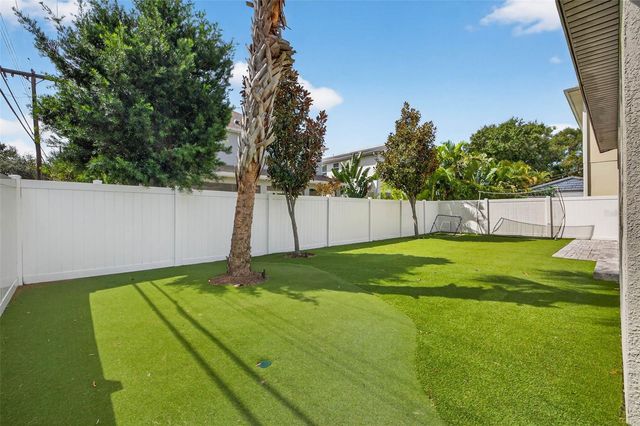 3702 W SAN LUIS STREET, Tampa, FL 33629