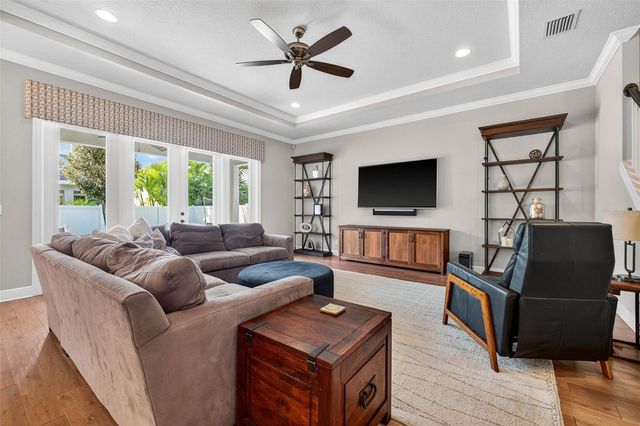 3702 W SAN LUIS STREET, Tampa, FL 33629