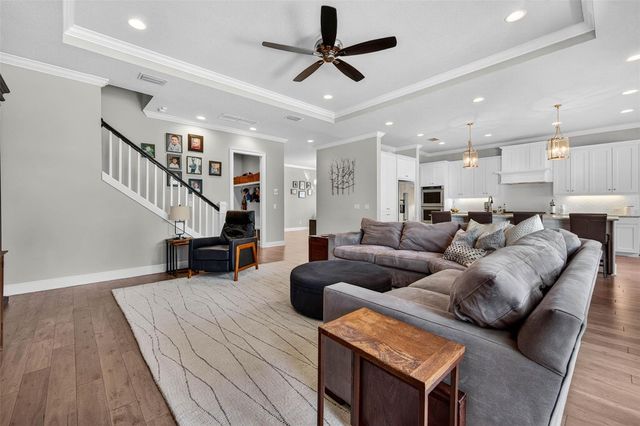 3702 W SAN LUIS STREET, Tampa, FL 33629