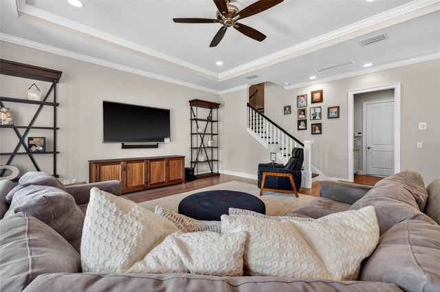 3702 W SAN LUIS STREET, Tampa, FL 33629