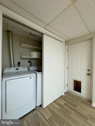 18 WOODCOVE CT, Baltimore, MD 21234