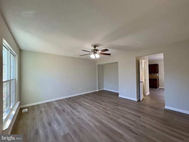 18 WOODCOVE CT, Baltimore, MD 21234