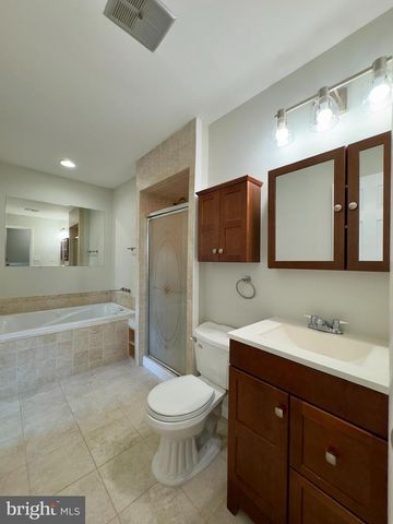 18 WOODCOVE CT, Baltimore, MD 21234