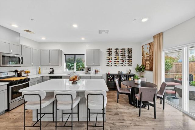 6707 Oakum Way, Stockton, CA 95219