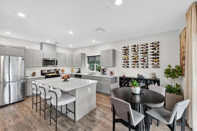 6707 Oakum Way, Stockton, CA 95219