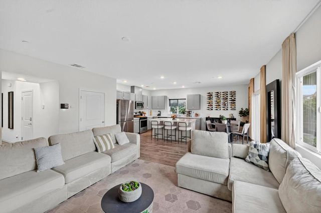 6707 Oakum Way, Stockton, CA 95219