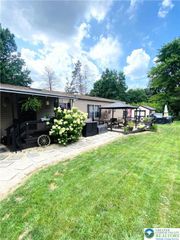 1016 Redwood Drive, Upper Macungie Twp, PA 18031