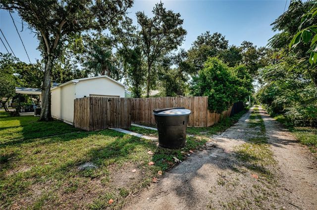 3880 HAINES ROAD N, St Petersburg, FL 33703