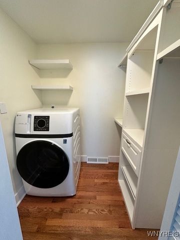 457 Burroughs Drive B, Amherst, NY 14226