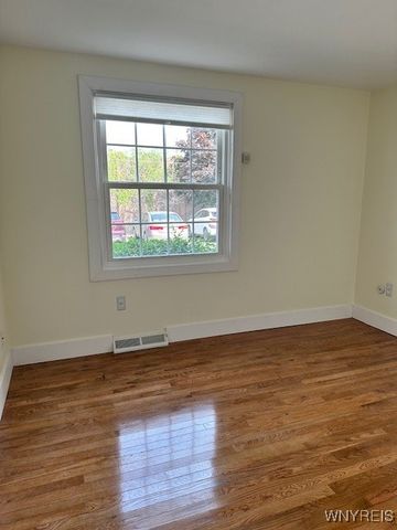 457 Burroughs Drive B, Amherst, NY 14226