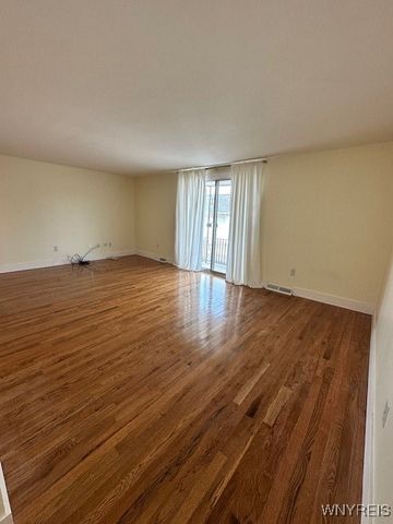 457 Burroughs Drive B, Amherst, NY 14226