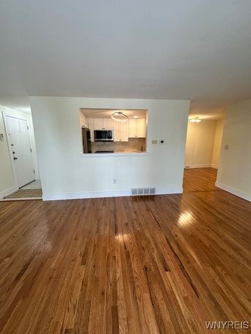 457 Burroughs Drive B, Amherst, NY 14226