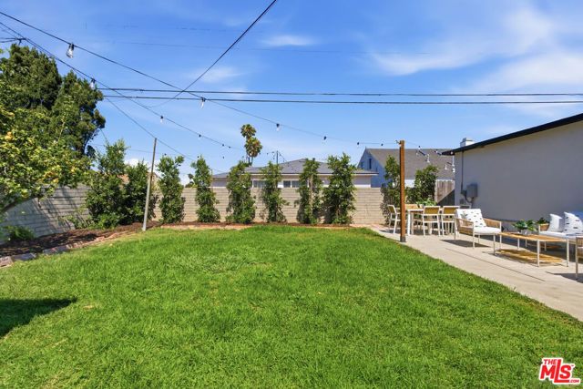 8324 Barnsley Avenue, Los Angeles, CA 90045