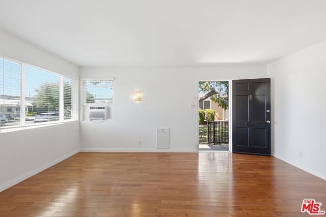 8324 Barnsley Avenue, Los Angeles, CA 90045