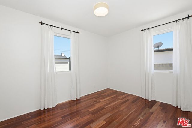 8324 Barnsley Avenue, Los Angeles, CA 90045