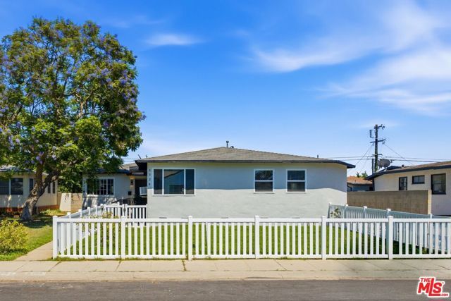 8324 Barnsley Avenue, Los Angeles, CA 90045