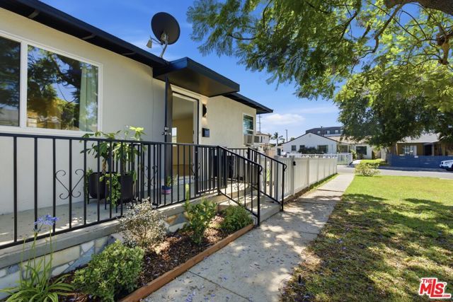 8324 Barnsley Avenue, Los Angeles, CA 90045