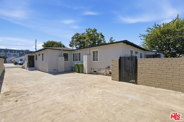 8324 Barnsley Avenue, Los Angeles, CA 90045