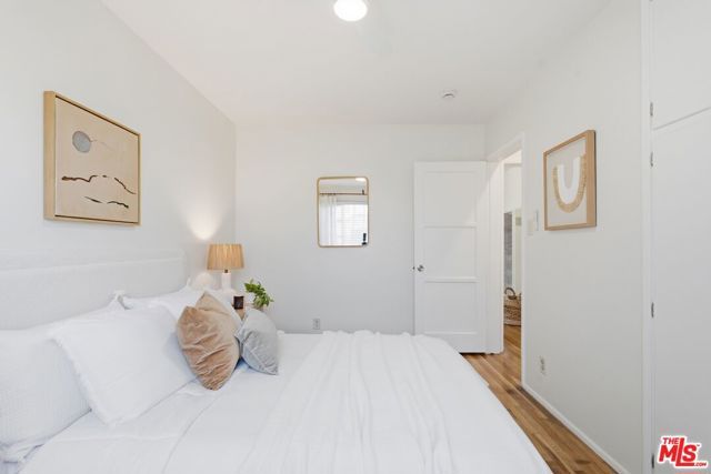 8324 Barnsley Avenue, Los Angeles, CA 90045