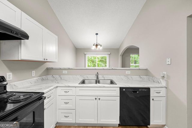 6753 Merrywood Drive, Fairburn, GA 30213