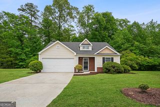 6753 Merrywood Drive, Fairburn, GA 30213