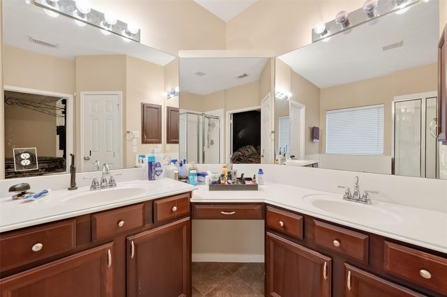 3203 Ruffin Green Court, Fresno, TX 77545