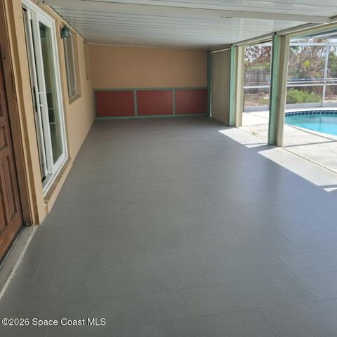 960 Bacon Circle NE, Palm Bay, FL 32905