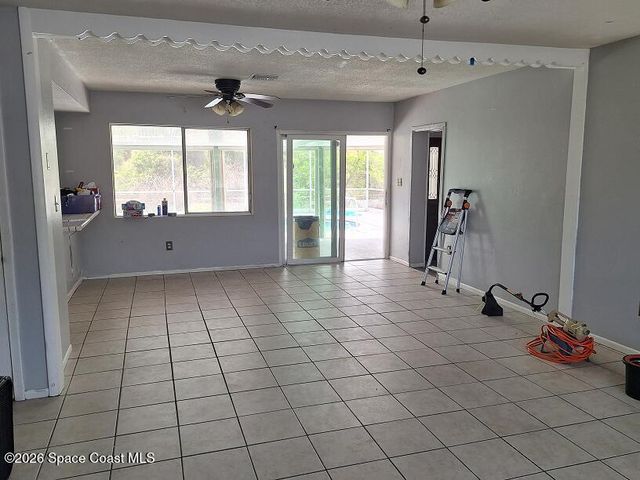 960 Bacon Circle NE, Palm Bay, FL 32905