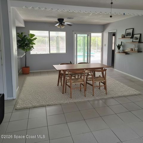 960 Bacon Circle NE, Palm Bay, FL 32905