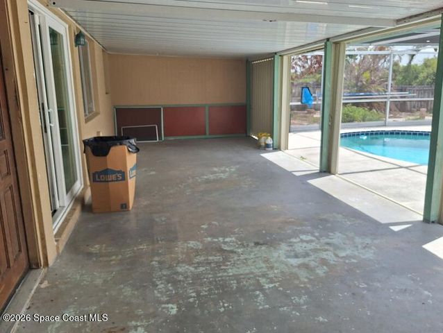 960 Bacon Circle NE, Palm Bay, FL 32905