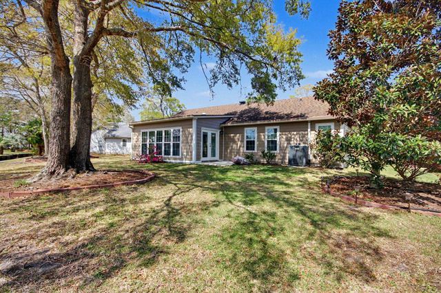 607 Bluebird Ln., Murrells Inlet, SC 29576