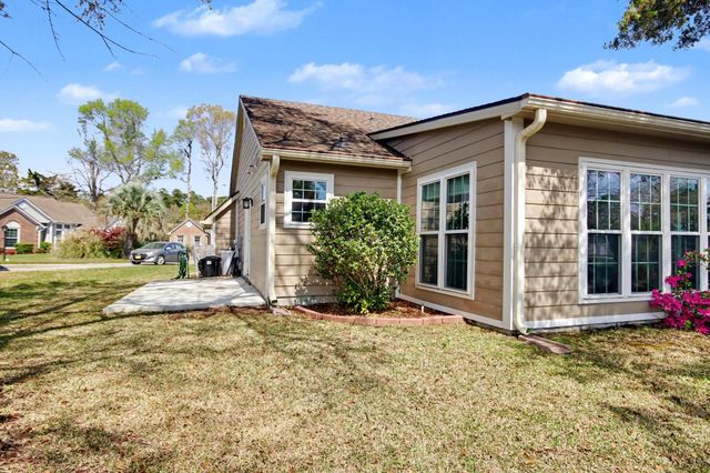 607 Bluebird Ln., Murrells Inlet, SC 29576