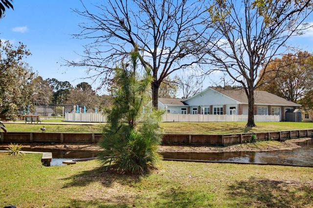 607 Bluebird Ln., Murrells Inlet, SC 29576