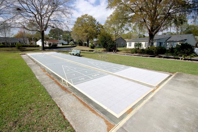 607 Bluebird Ln., Murrells Inlet, SC 29576