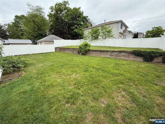 65 Hamilton Avenue, Elmwood Park, NJ 07407