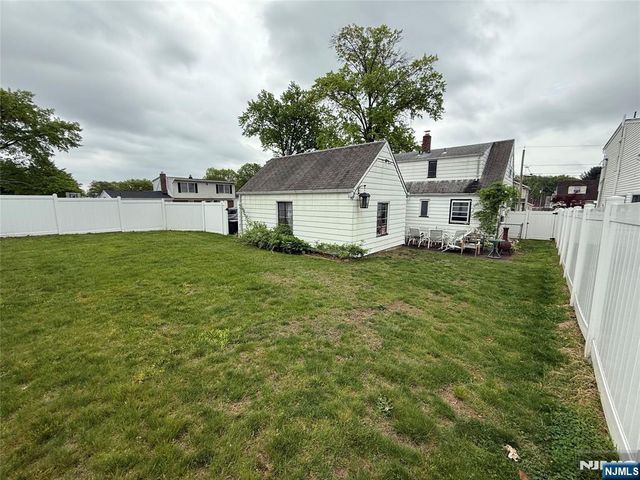 65 Hamilton Avenue, Elmwood Park, NJ 07407