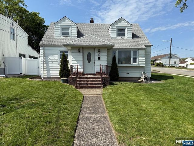 65 Hamilton Avenue, Elmwood Park, NJ 07407