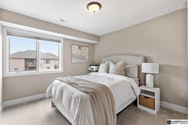 18402 Willis Avenue, Elkhorn, NE 68022