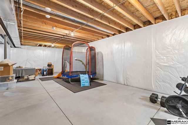 18402 Willis Avenue, Elkhorn, NE 68022