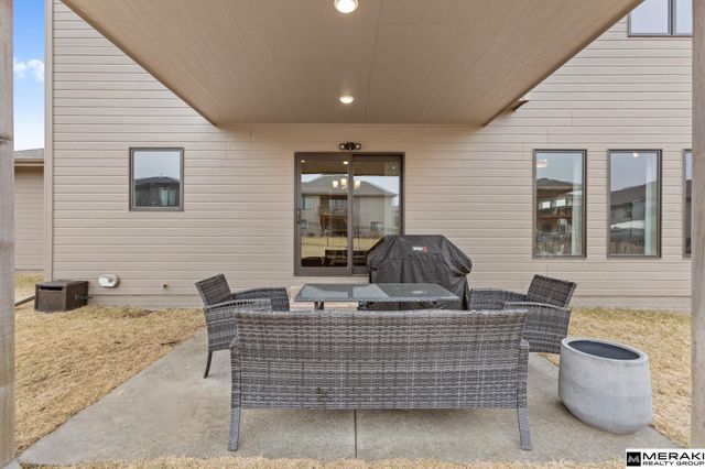 18402 Willis Avenue, Elkhorn, NE 68022