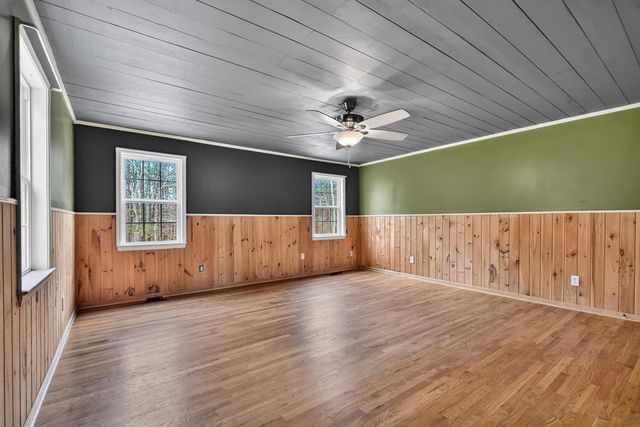 144 Emerald Cove Drive, Ellijay, GA 30540