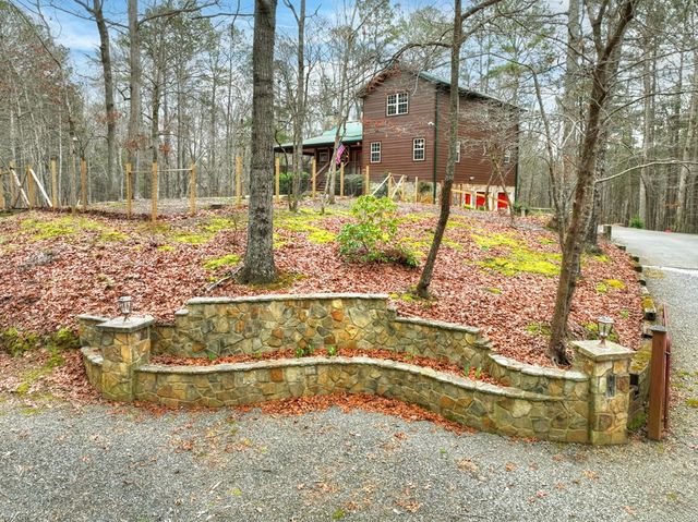 144 Emerald Cove Drive, Ellijay, GA 30540