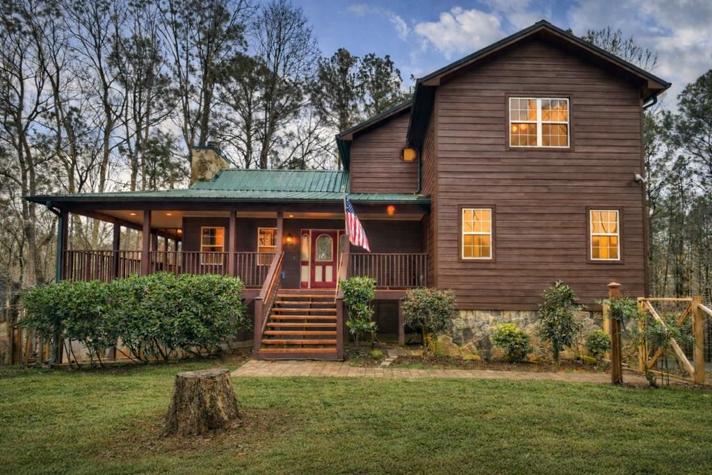 144 Emerald Cove Drive, Ellijay, GA 30540