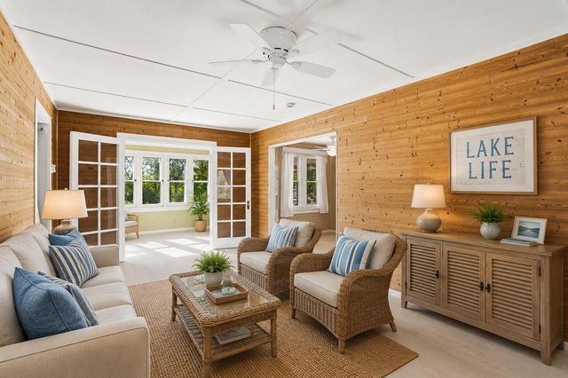 7941 McHenry STREET, Burlington, WI 53105