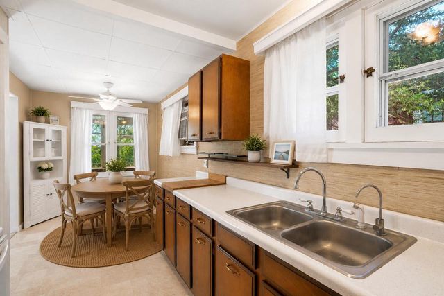 7941 McHenry STREET, Burlington, WI 53105