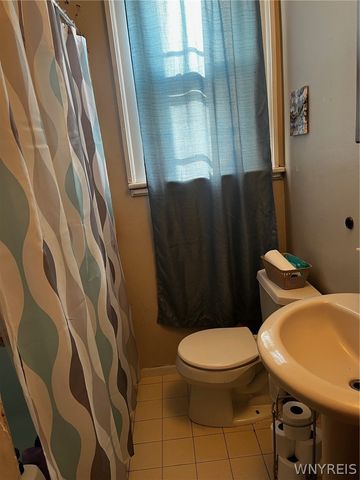 400 Willett Street, Buffalo, NY 14206